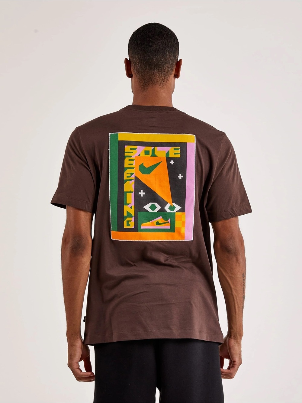 Nike Graphic Tee Sz M Brown